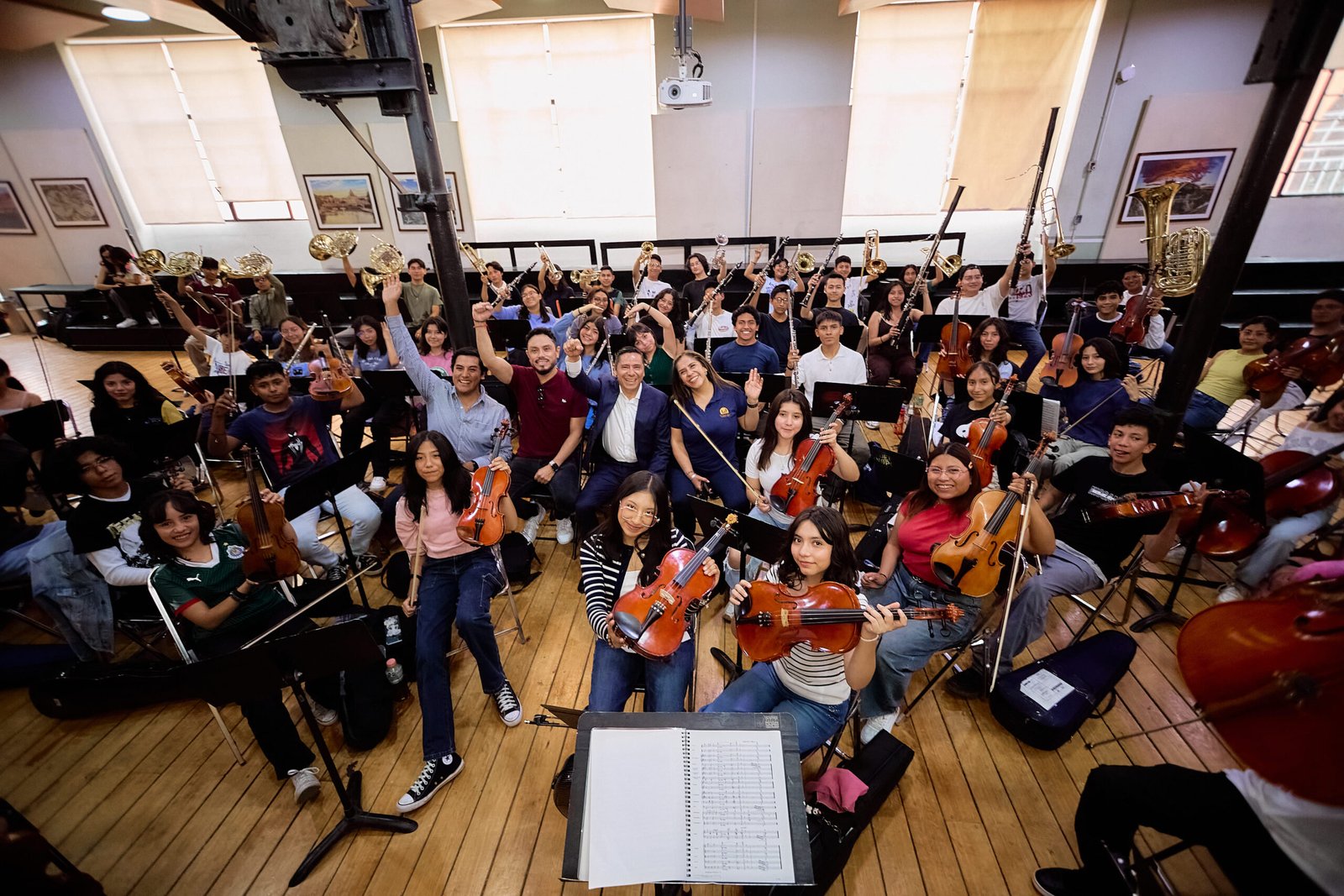 Esperanza Azteca clases